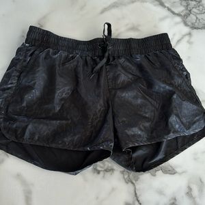 Zyia Leopard Bomber Shorts Size XL Runs super small!!